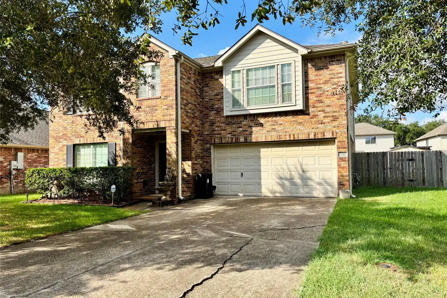 3018 Misty Isle Ct - Dickinson, TX | Rent.
