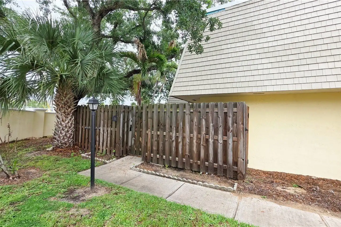 1170 6th Ave #2A - Vero Beach, FL | Rent.