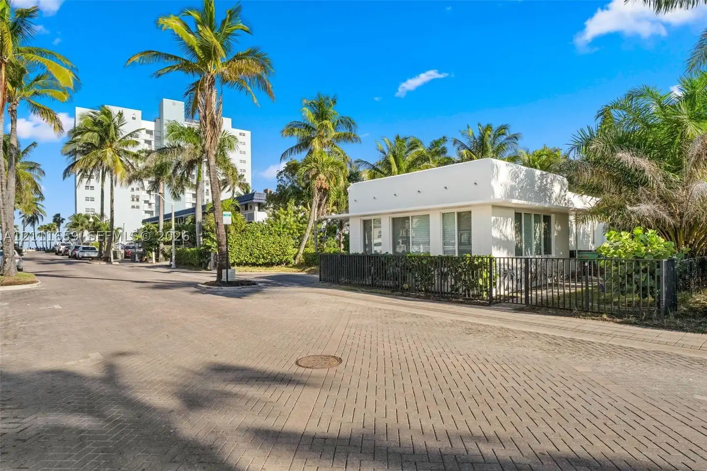 338 Taylor St #2 - Hollywood, FL | Rent.