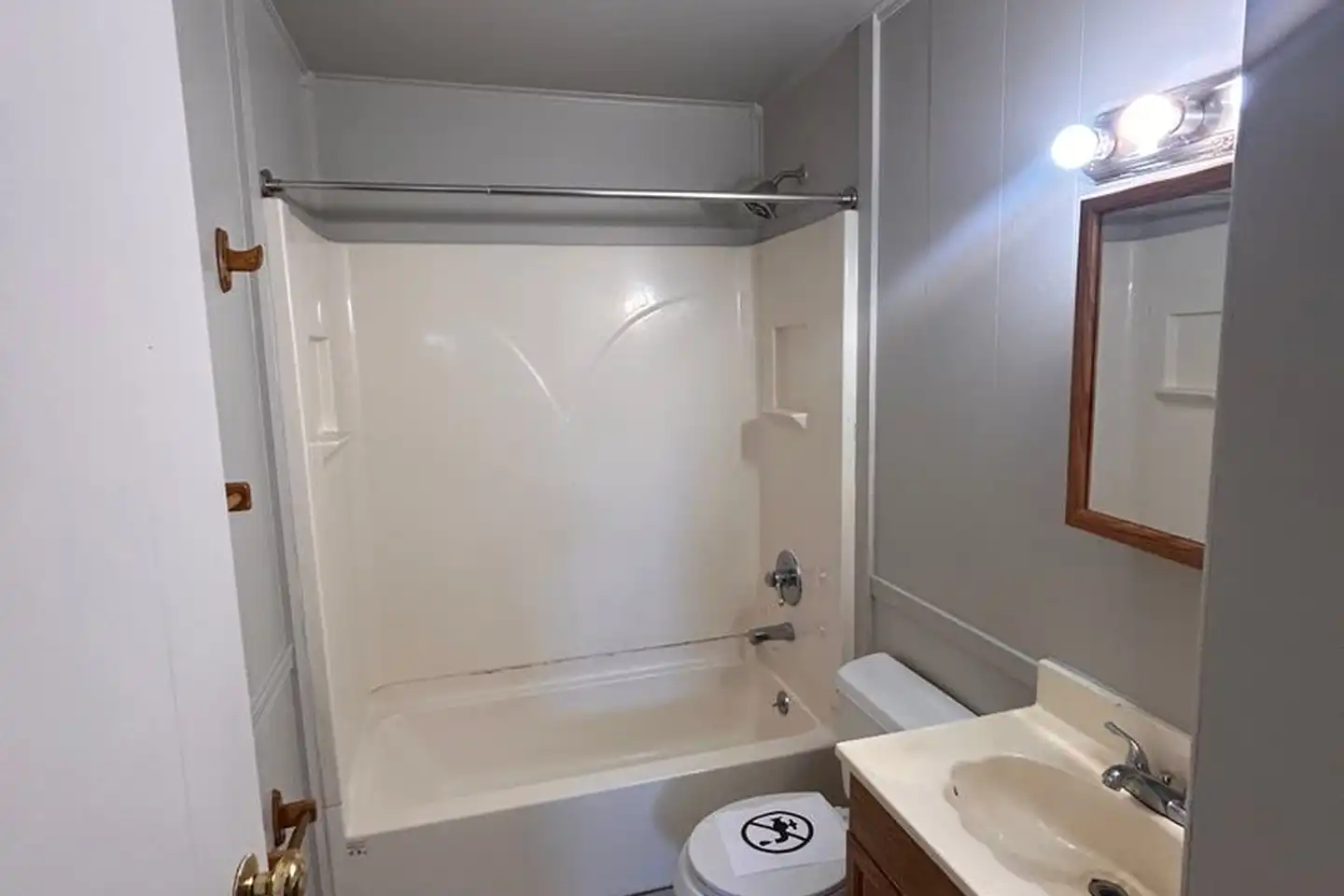 2103 Hazelwood Ave - Fort Wayne, IN | Rent.