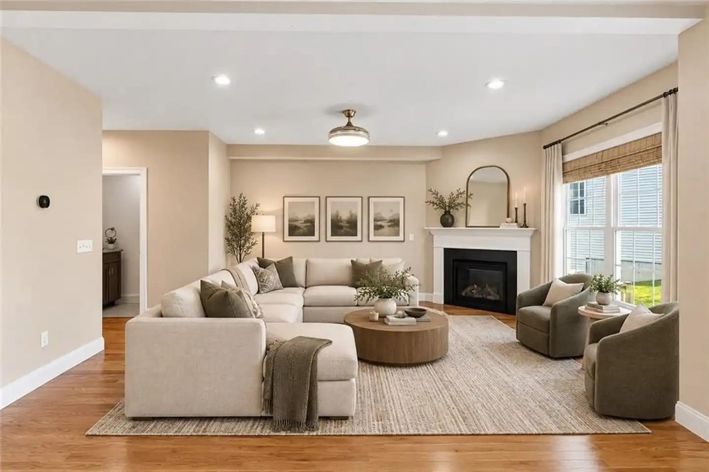 102 Hunting Hill Dr - Cumberland, RI | Rent.