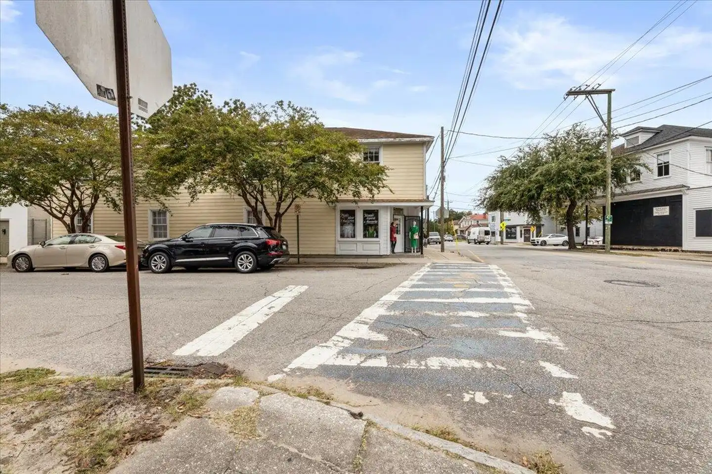 1093 King St unit B - Charleston, SC | Rent.