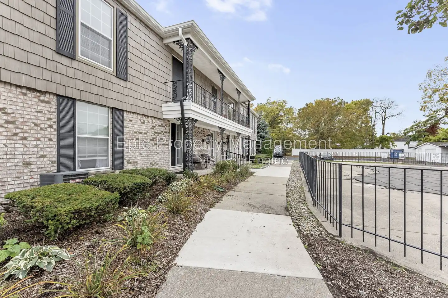 24360 E River Rd unit # 36 1 - Grosse Ile, MI | Rent.