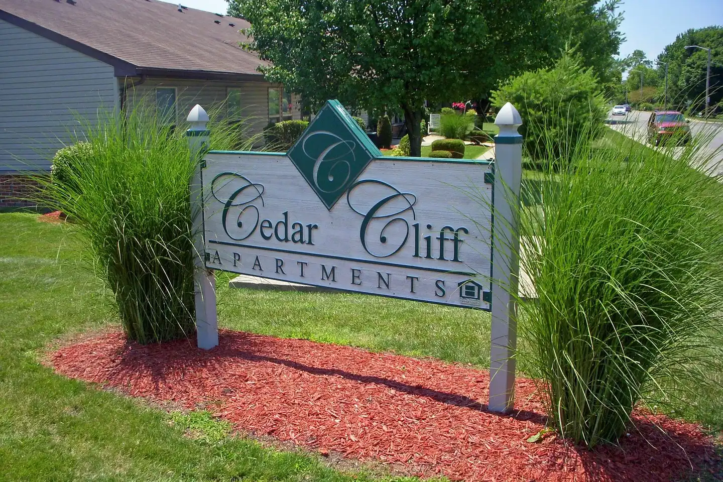 Cedar Cliff Apartments - 184 Cedar Cliff Rd - Richmond, IN | Rent.