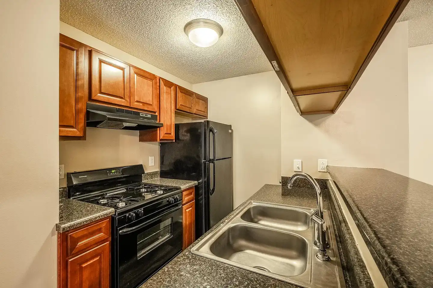 Hunters Landing Apartments - 1728 Race Track Rd - New Bern, NC | Rent.