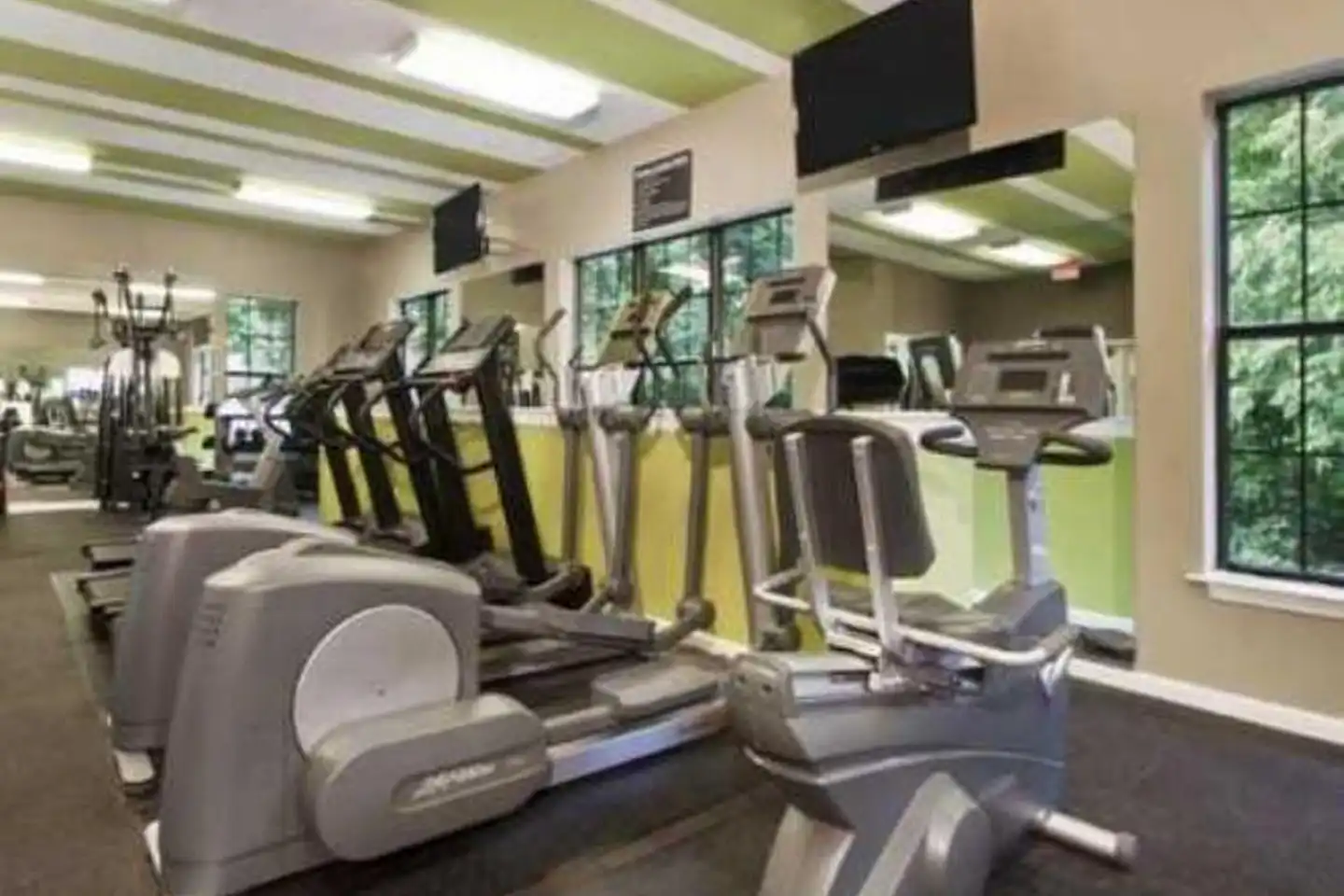 100 Kempwood Dr - Cary, NC | Rent.