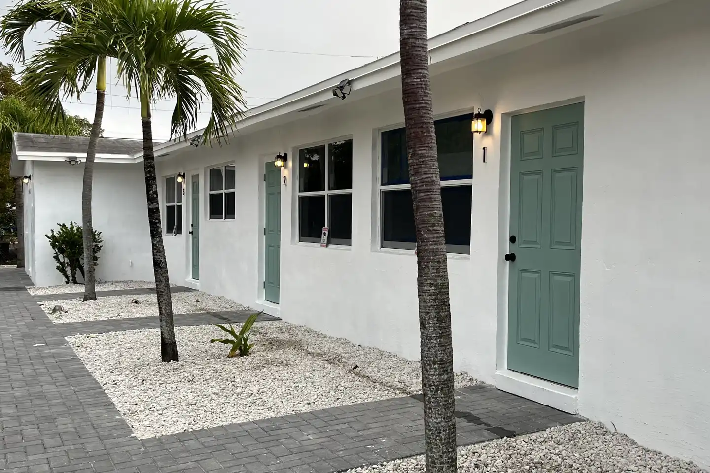 2135 NW 7th St unit 3 - Fort Lauderdale, FL | Rent.