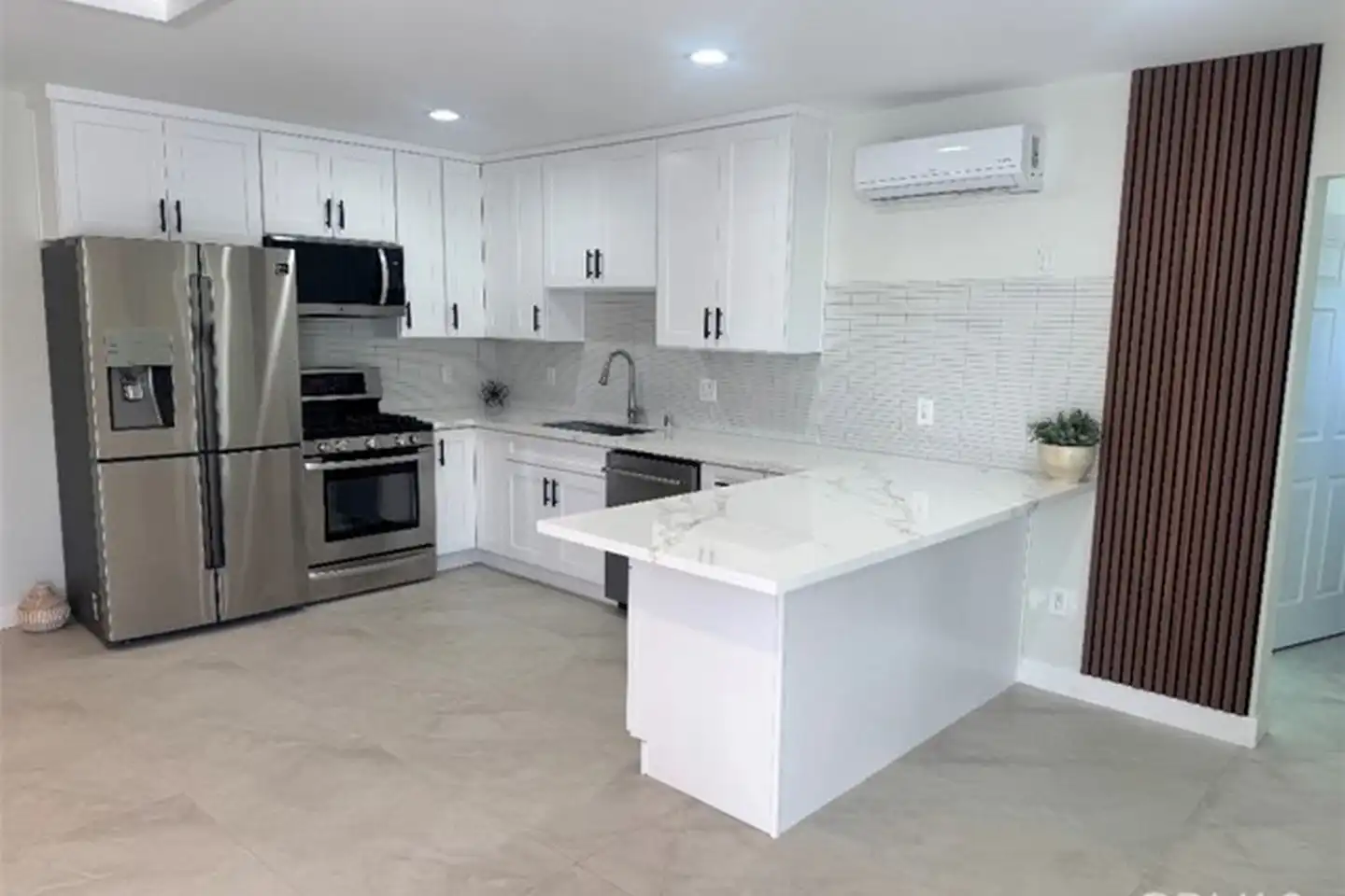 17656 Welby Way - Los Angeles, CA | Rent.