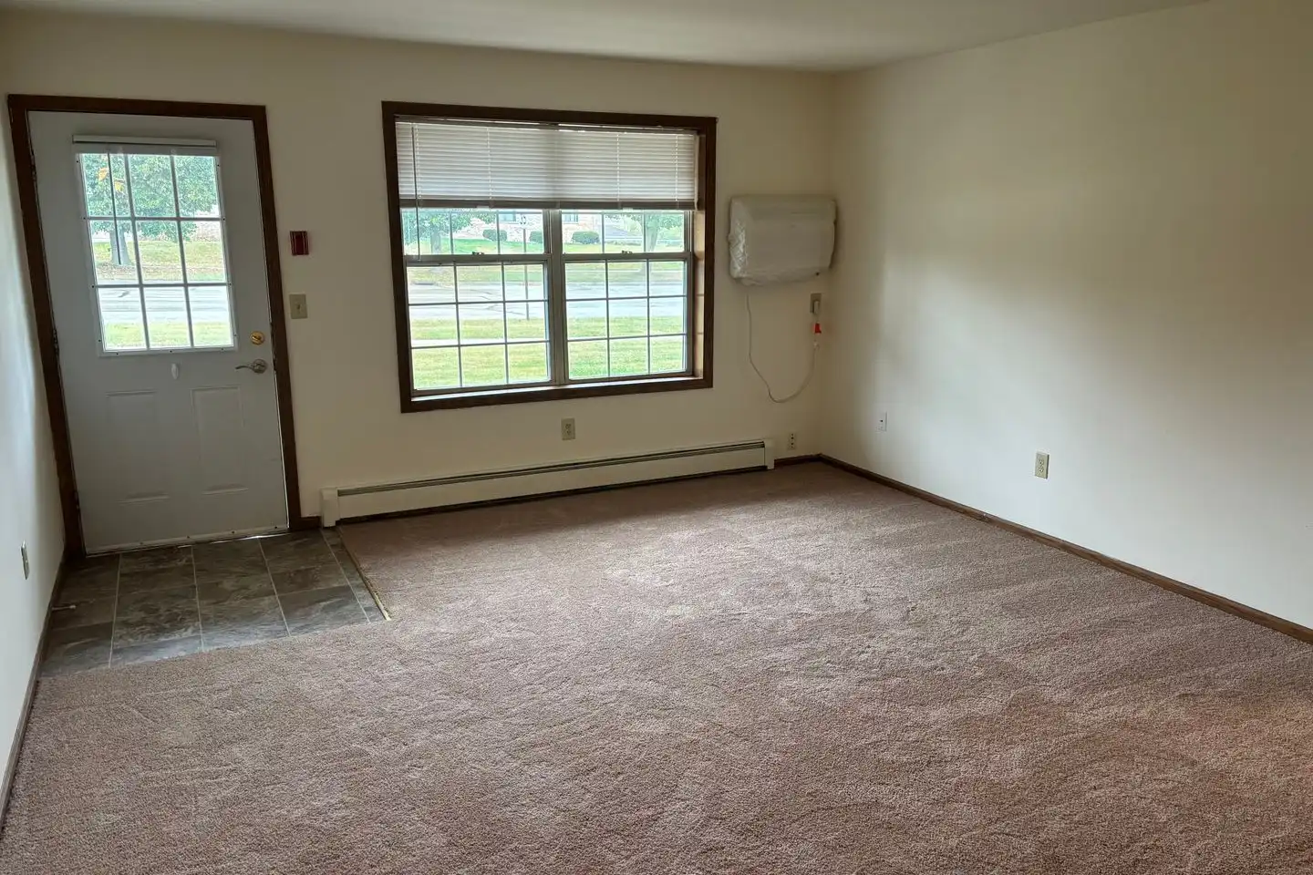 410 S River Rd unit 410 404 - West Bend, WI | Rent.