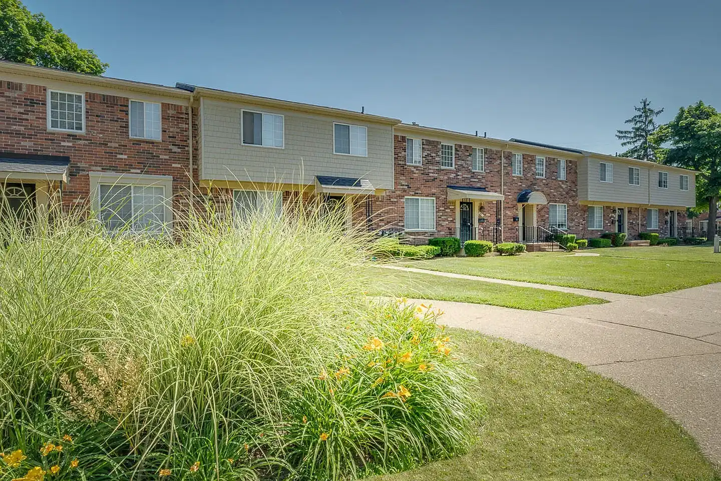 Springwells Park - 15630 Middlebury Dr - Dearborn, MI | Rent.