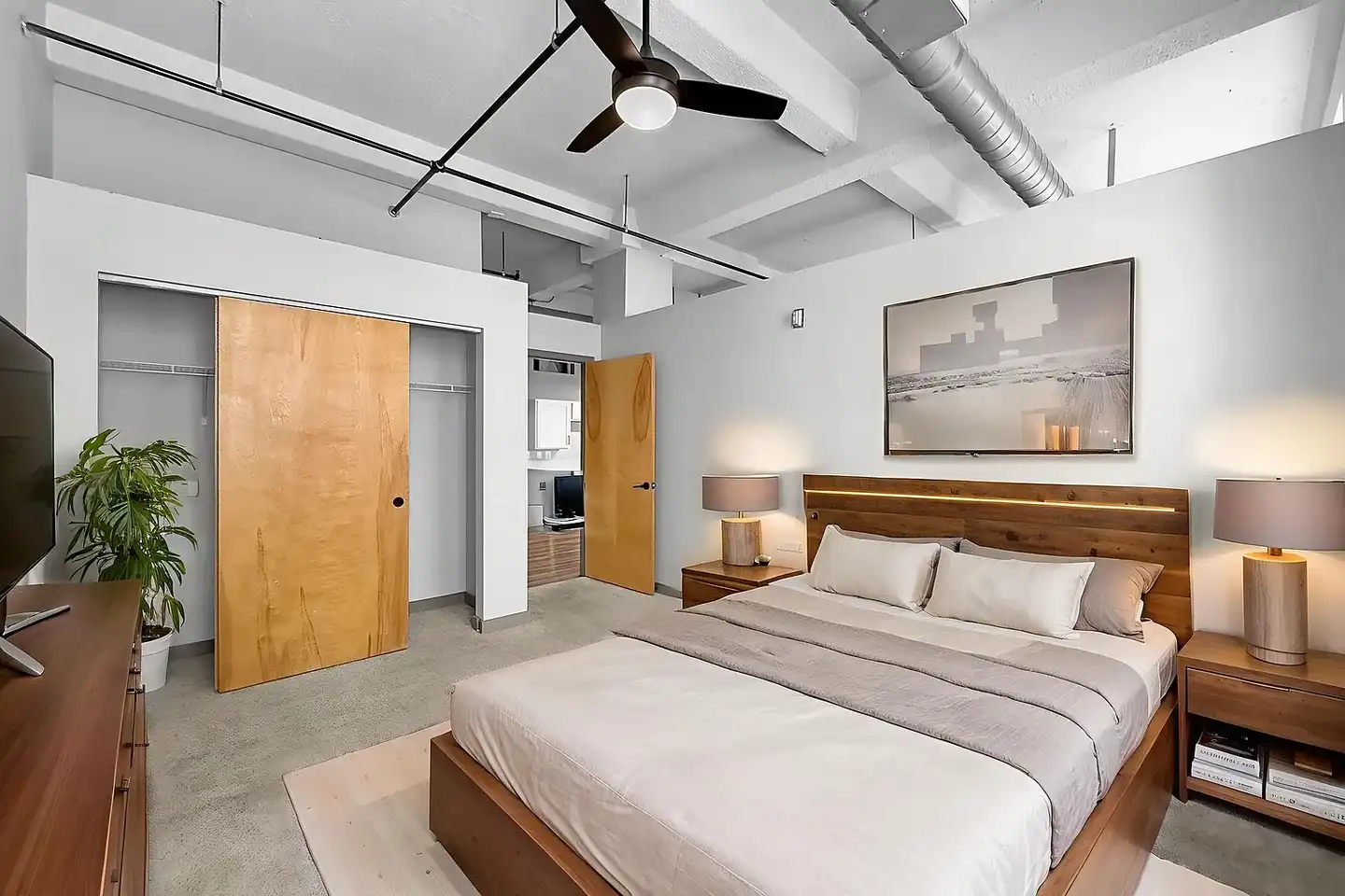 Library Lofts - 1004 Baltimore Ave - Kansas City, MO | Rent.