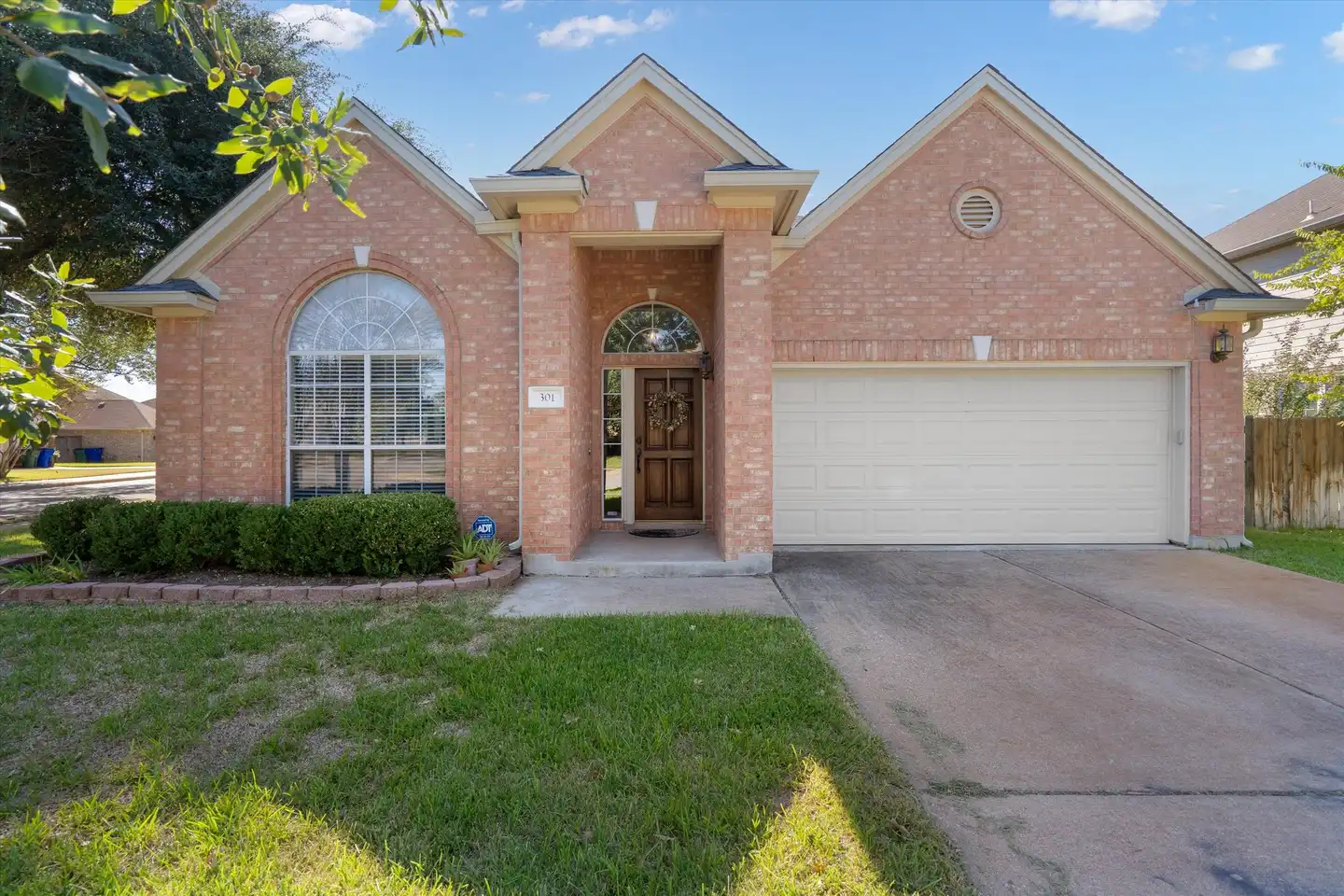301 N Rainbow Bridge - Cedar Park, TX | Rent.