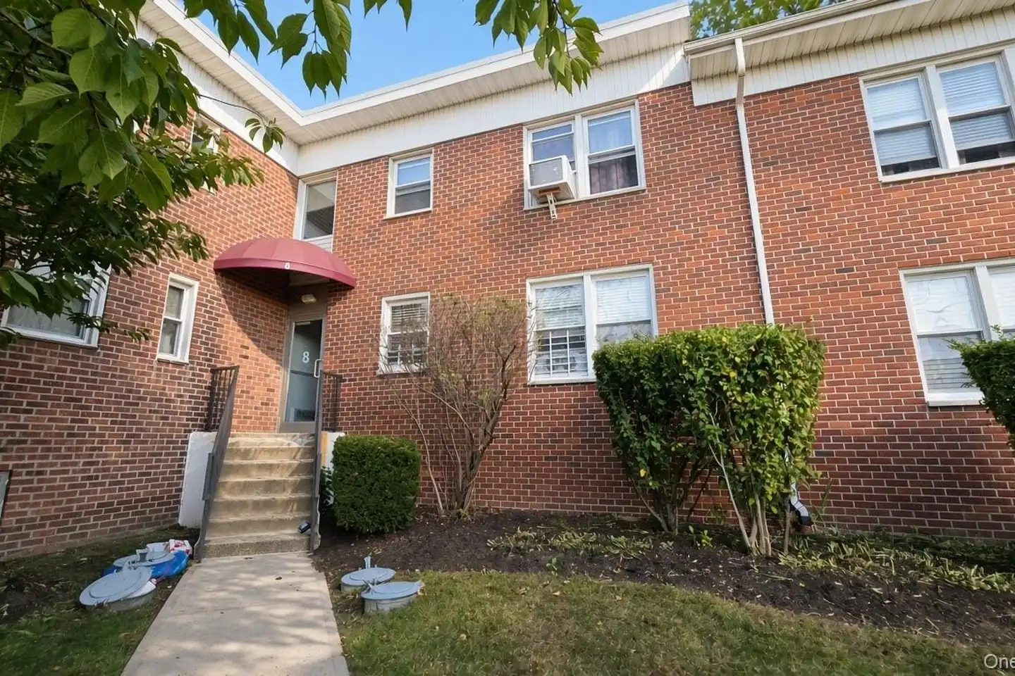 8 Wainwright Ave #2A - Yonkers, NY | Rent.