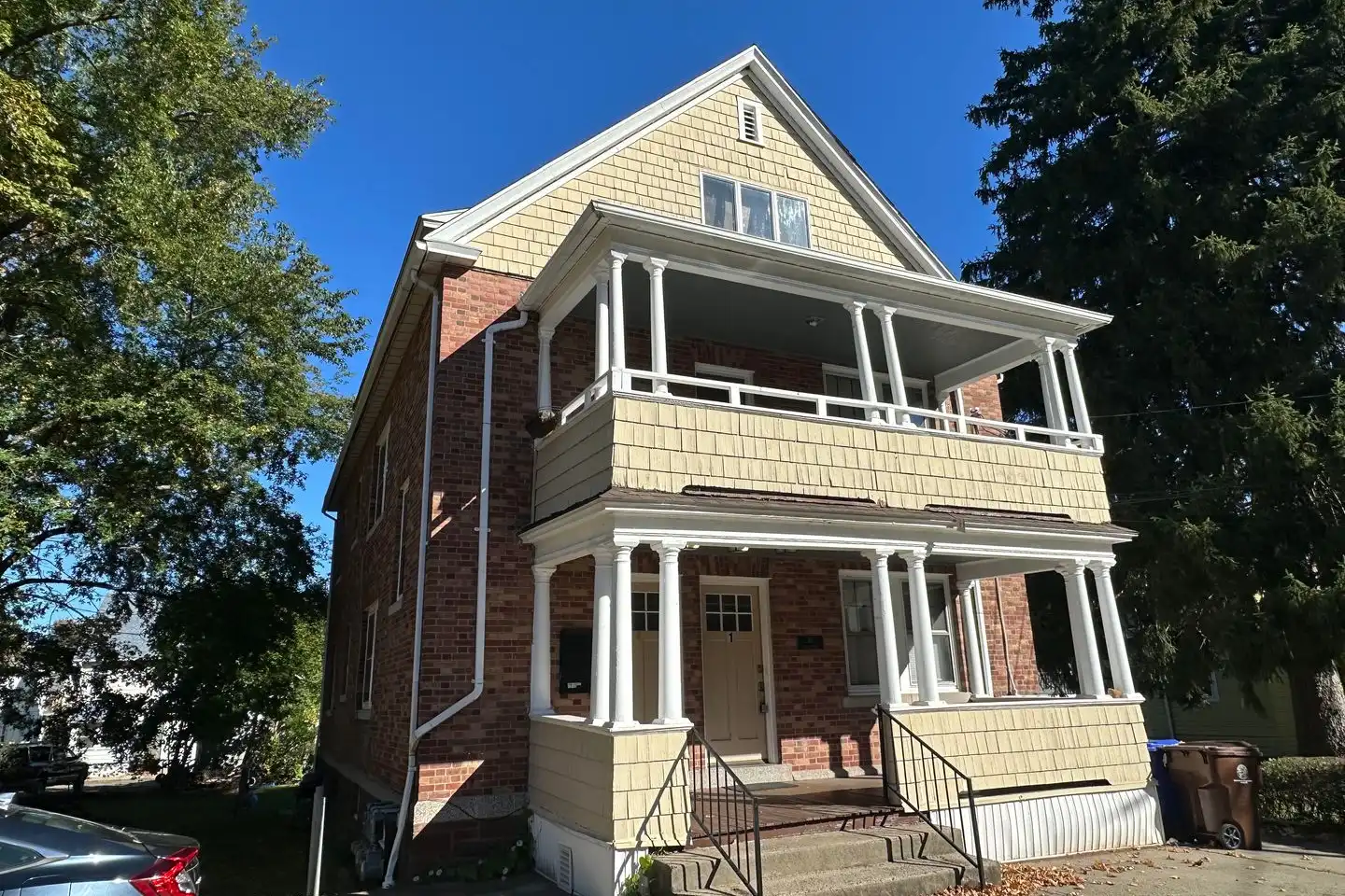 10 Erin St unit 10 Erin Street 1st Floor - Middletown, CT | Rent.