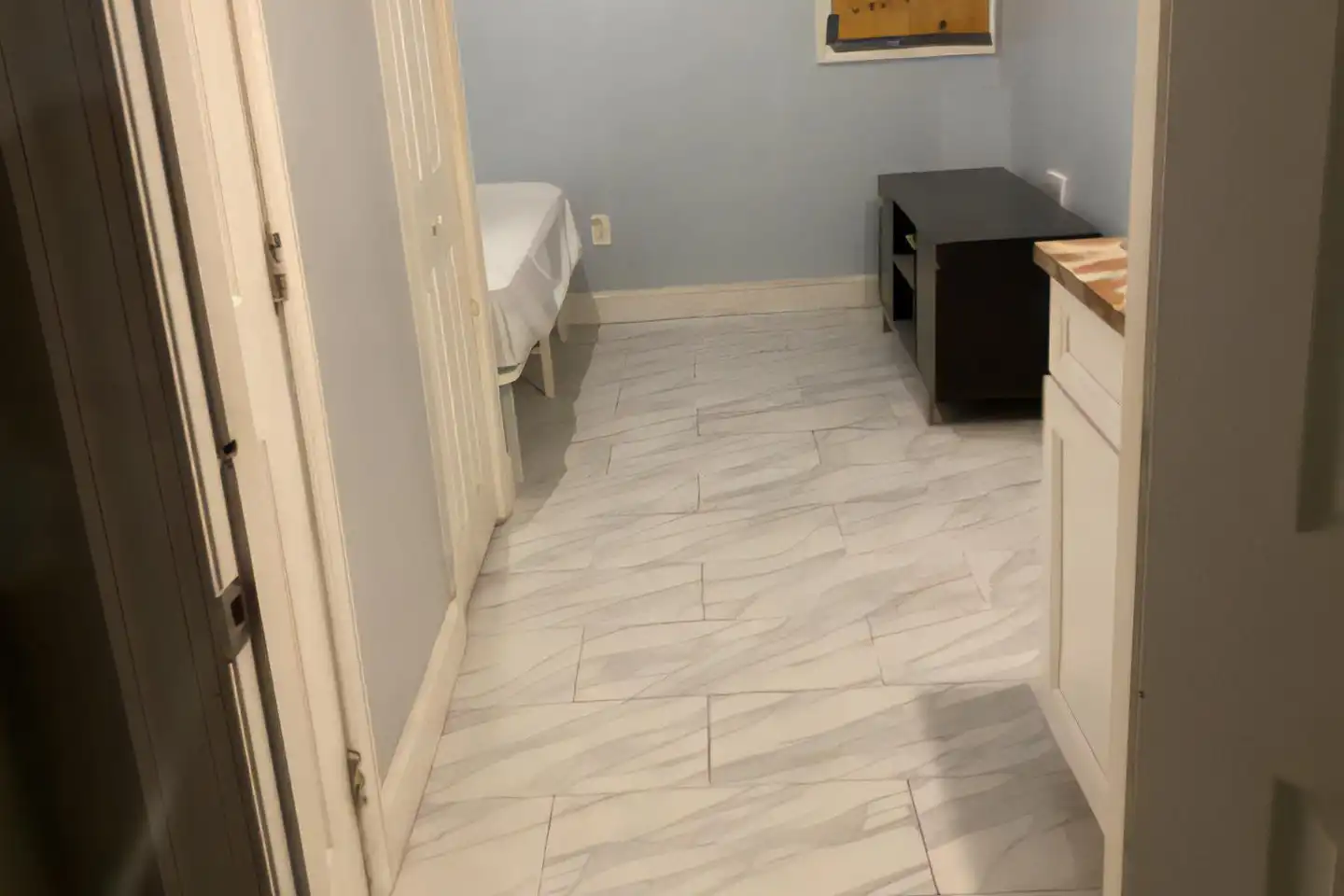 4239 Sansom St unit Basement studio - Philadelphia, PA | Rent.