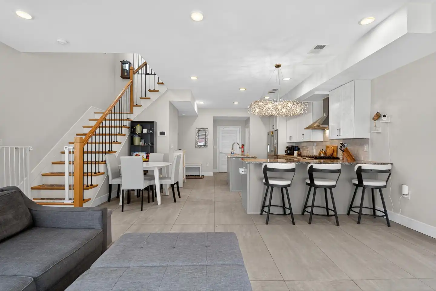 1175 Summit Ave unit 2 - Jersey City, NJ | Rent.