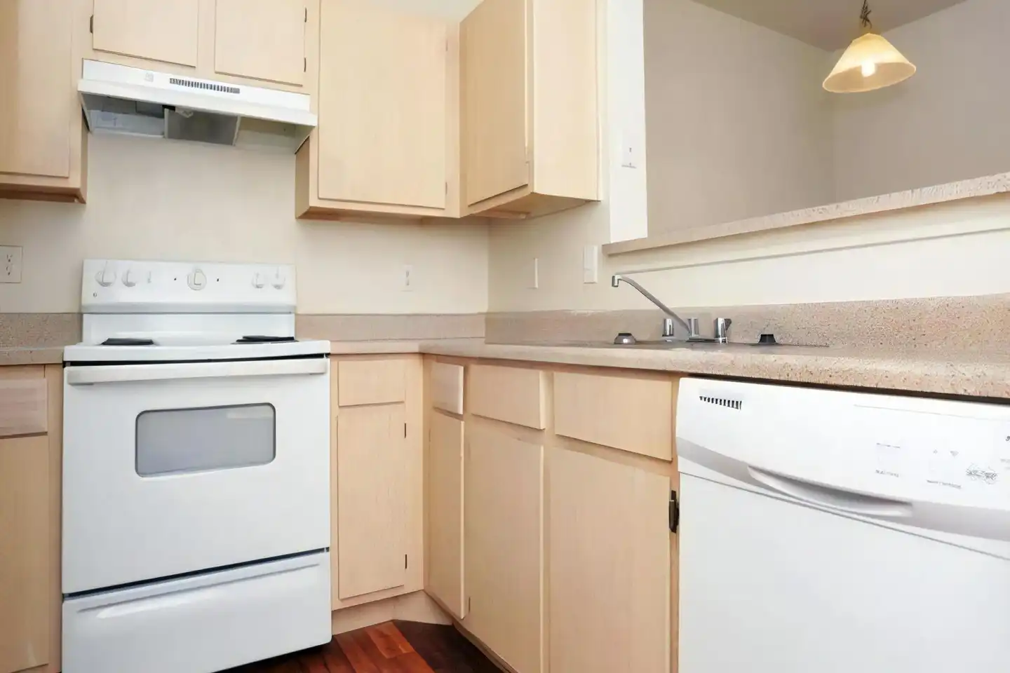 100 Highland Drive - Hillsboro, TX | Rent.