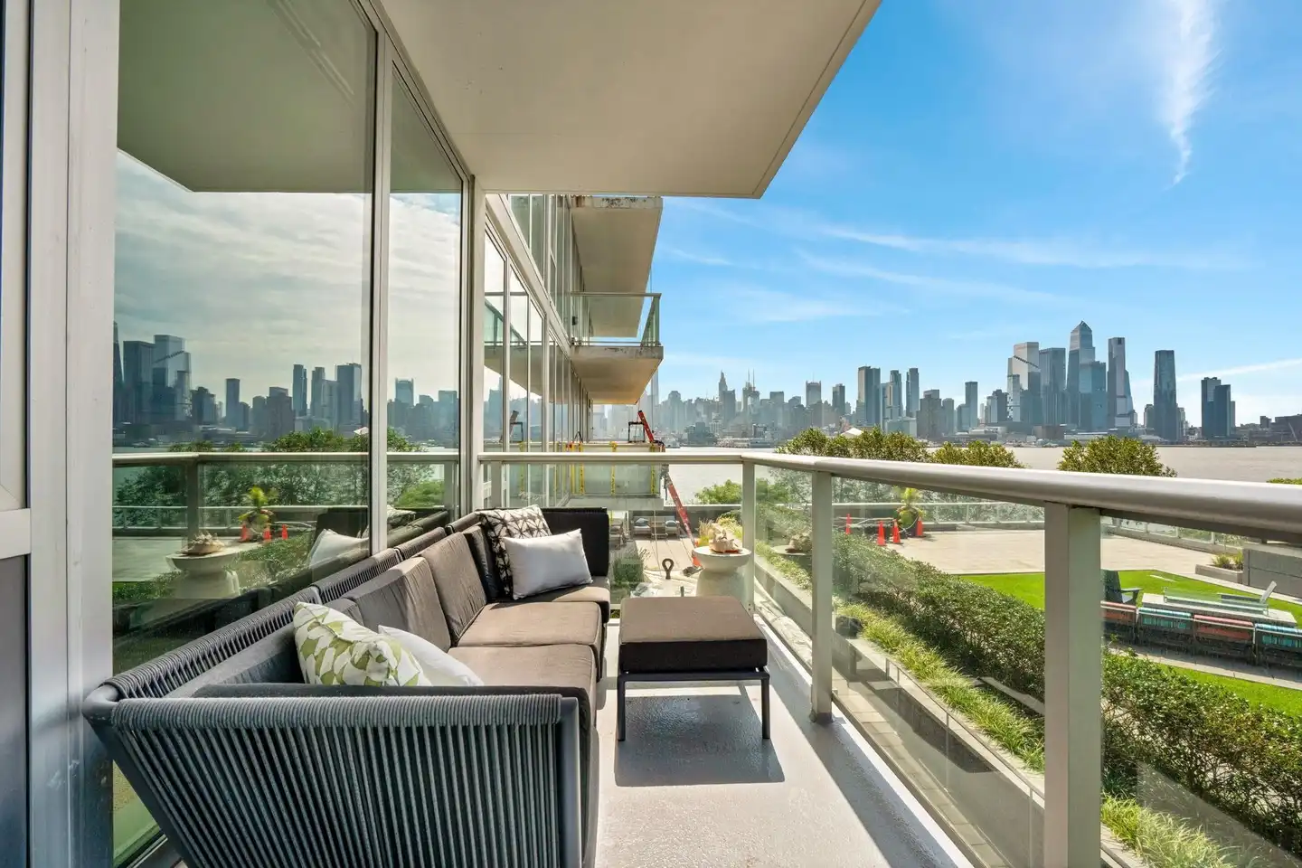 1000 Ave at Port Imperial unit 412 - Weehawken, NJ | Rent.