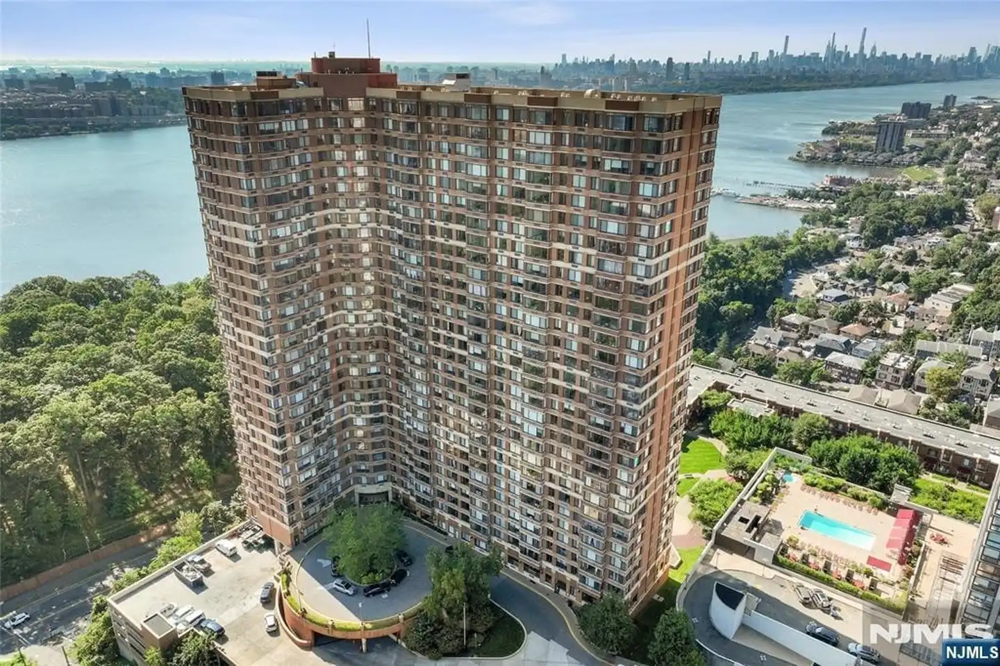 100 Old Palisade Rd #2013 - Fort Lee, NJ | Rent.