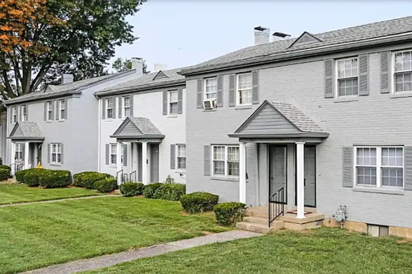 Beechmont Townhomes - 418 Marshall Walk - Louisville, KY | Rent.