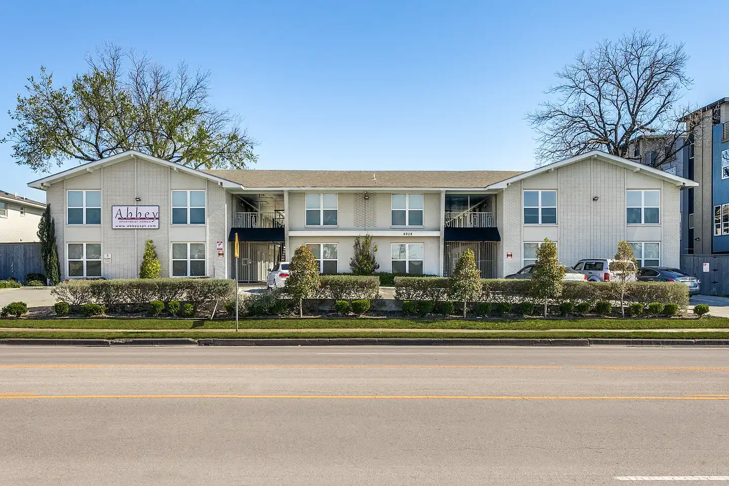 The Abbey Apartment Homes - 4936 Live Oak St - Dallas, TX | Rent.