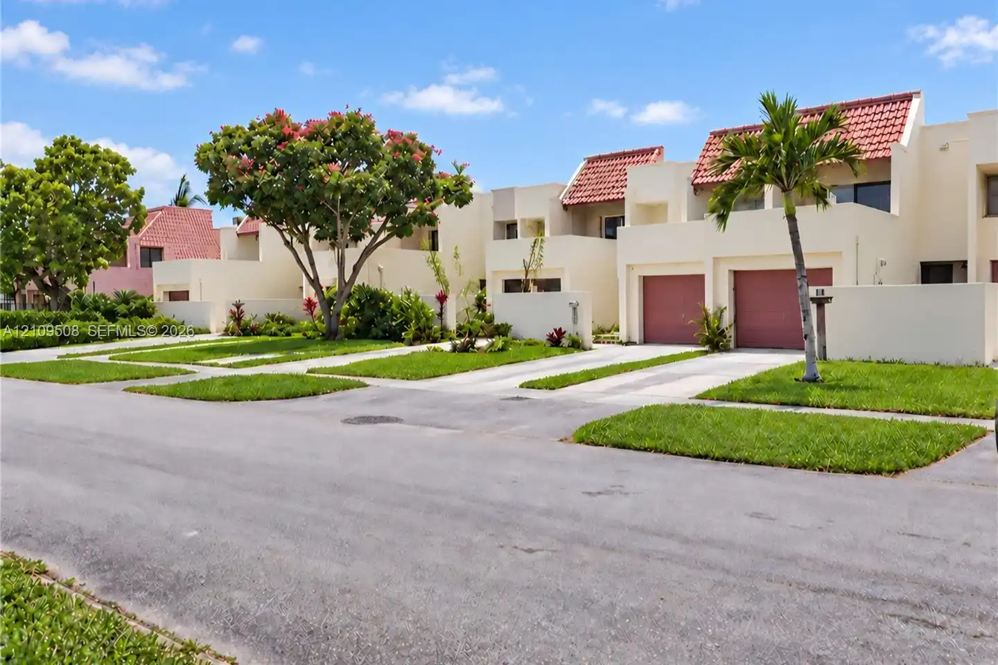 1803 NW 56th Terrace unit 9 - Lauderhill, FL | Rent.