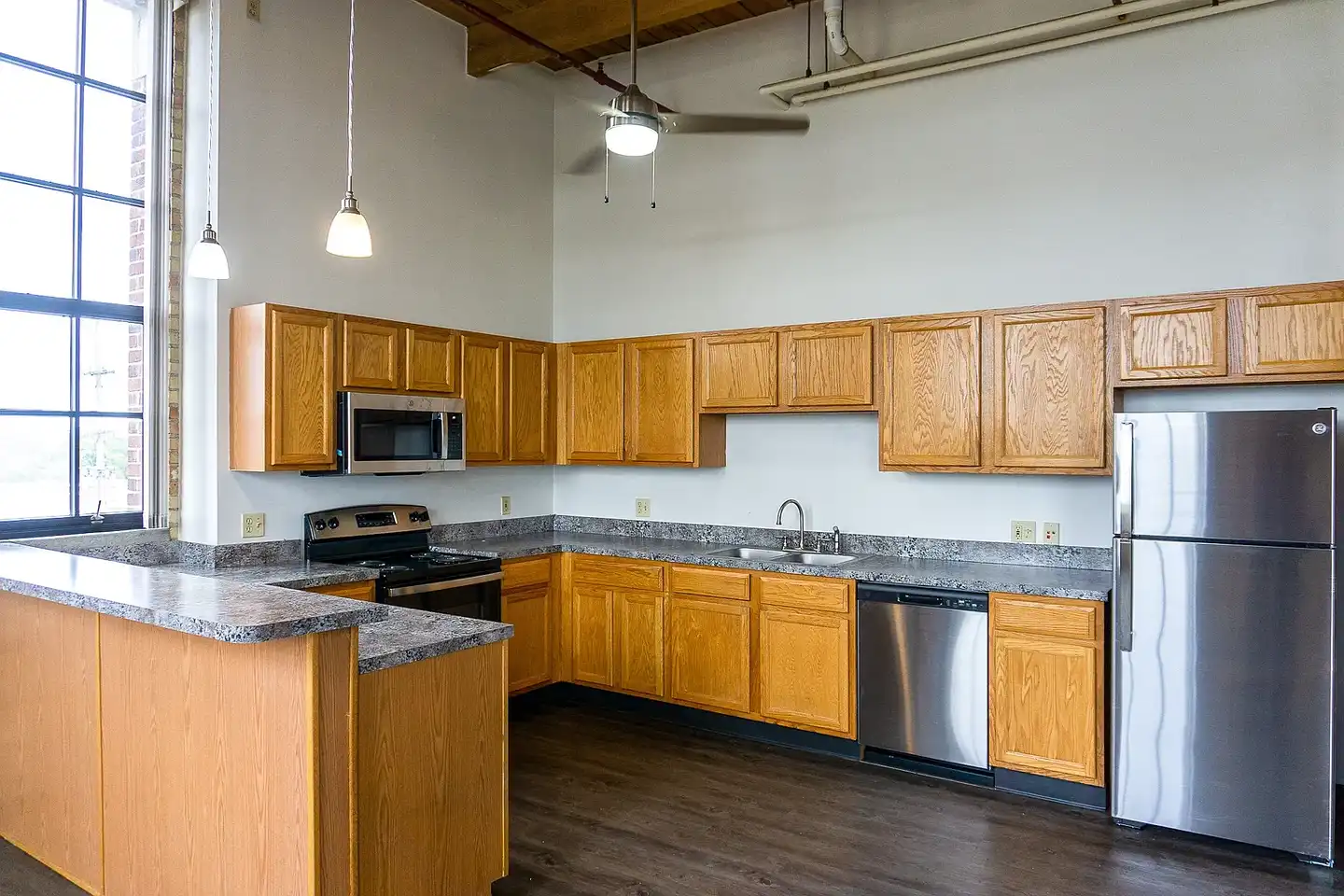 Off Broadway Apartments - 555 7th St NW - Grand Rapids, MI | Rent.