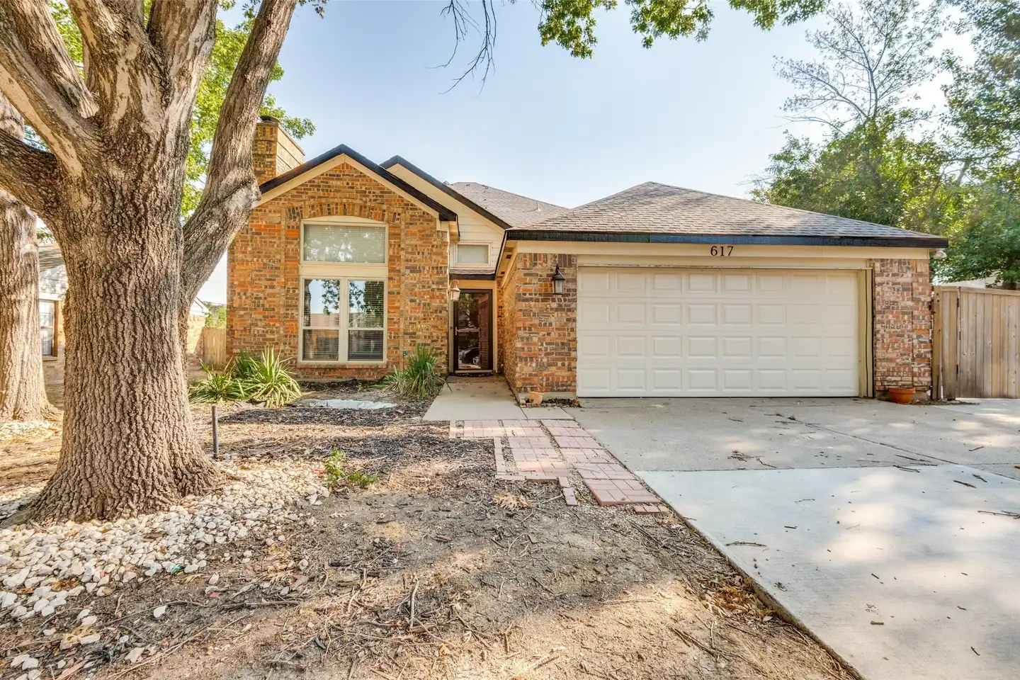 617 Valley Spring Dr - Arlington, TX | Rent.