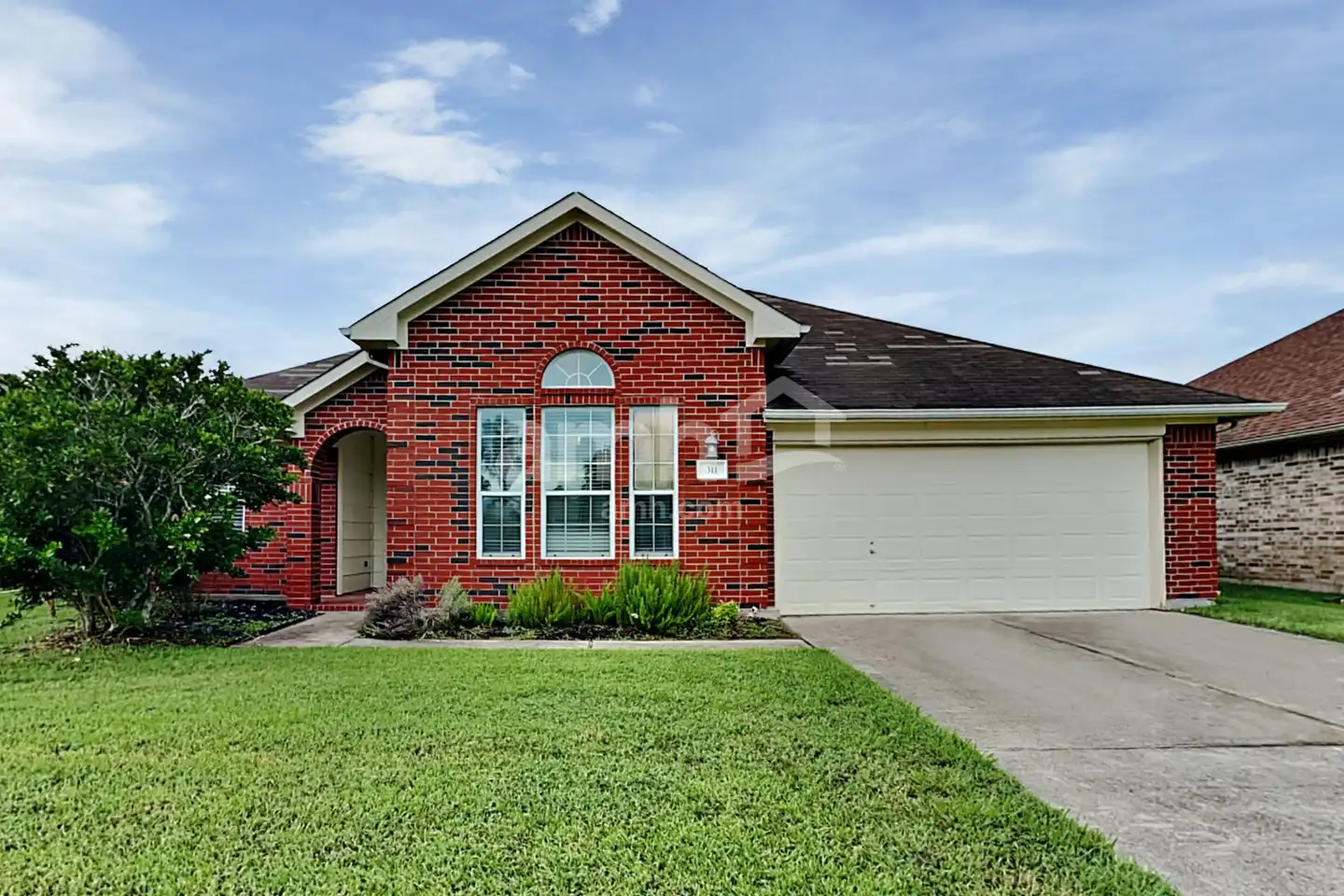 311 Green Isle Ave - Dickinson, TX | Rent.