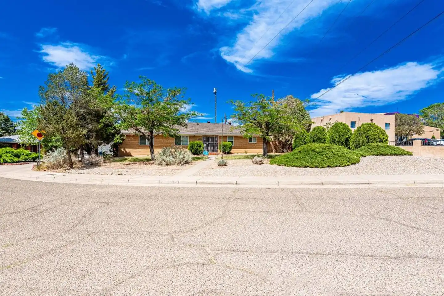 3529 Aspen Ave NE - Albuquerque, NM | Rent.