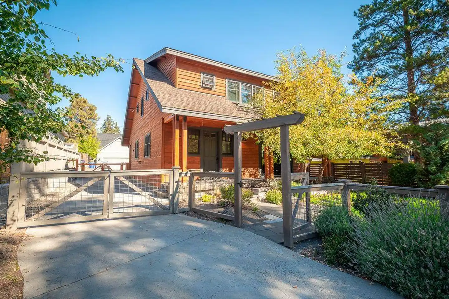 1252 NW Ithaca Ave - Bend, OR | Rent.