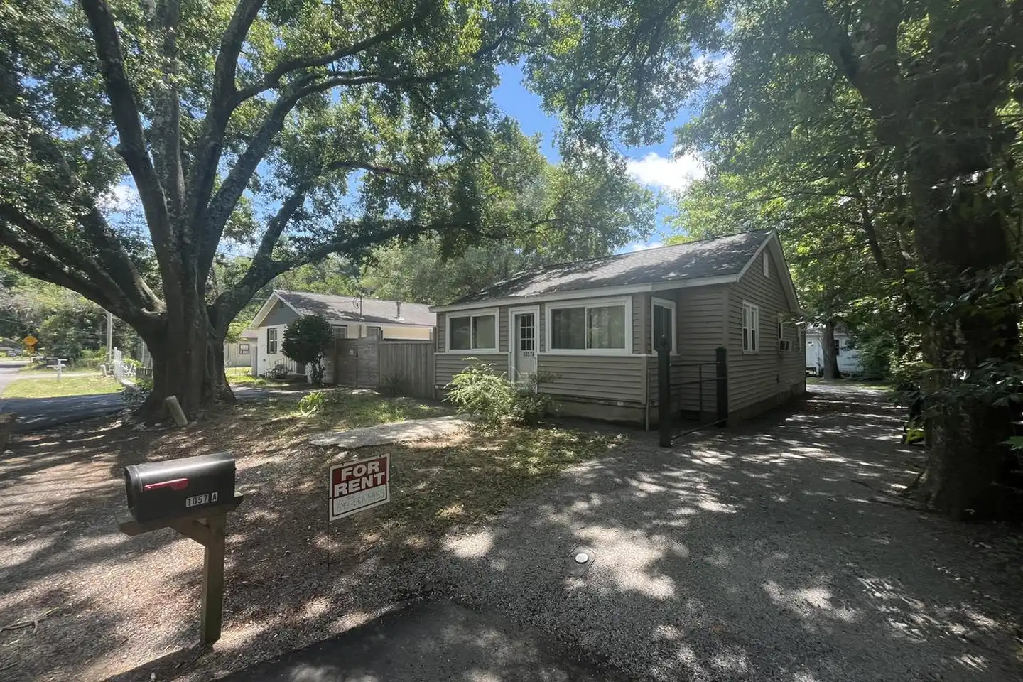 1057 Seaside Ln unit A - Charleston, SC | Rent.