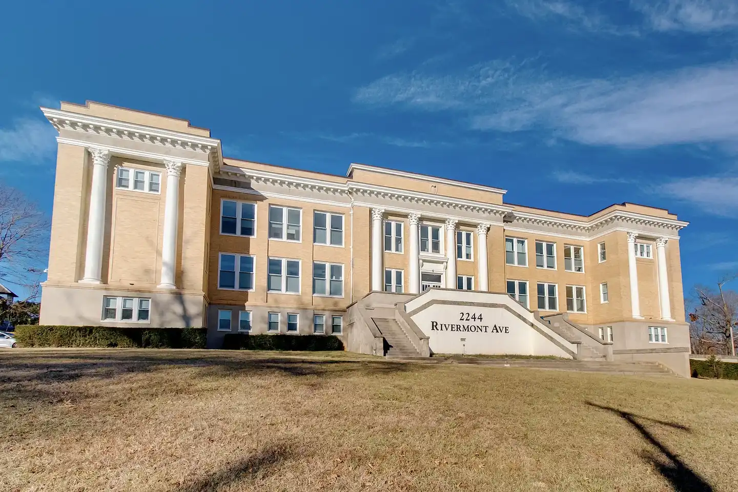 Garland Rodes Apartments - 2244 Rivermont Ave - Lynchburg, VA | Rent.