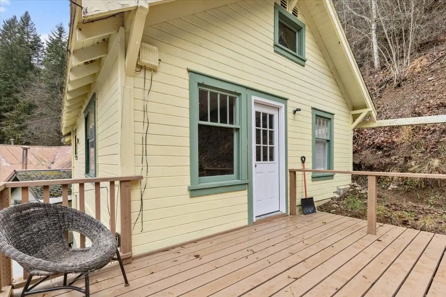 1144 Canyon Ave - Wallace, ID | Rent.
