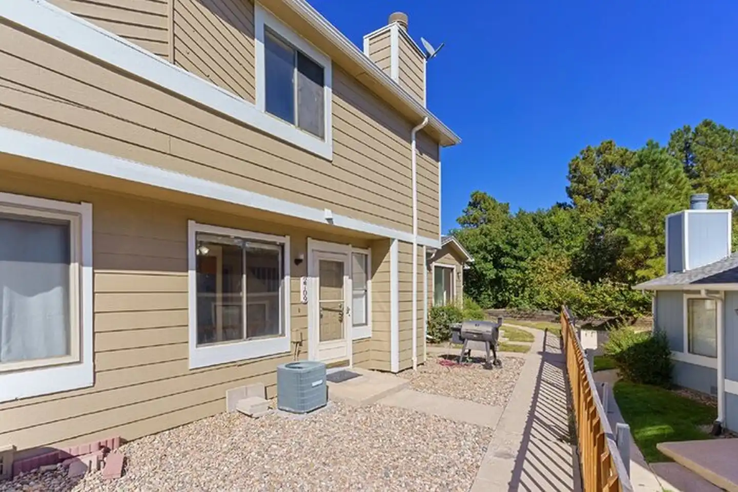 2709 Hearthwood Ln - Colorado Springs, CO | Rent.