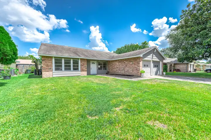 13402 Tara Oak Dr - Houston, TX | Rent.