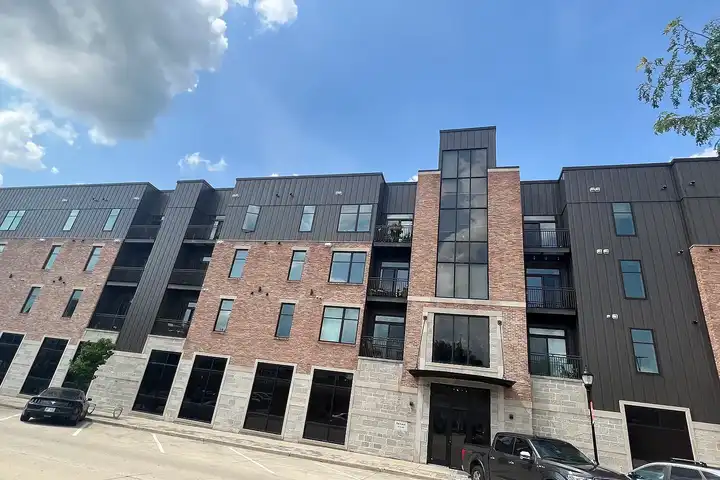 Waukesha Lofts - 456 W Main St - Waukesha, WI | Rent.