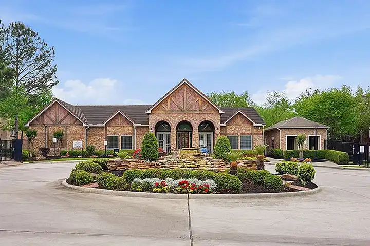 Hawthorne Ridge - 3300 N Loop 336 W - Conroe, TX | Rent.