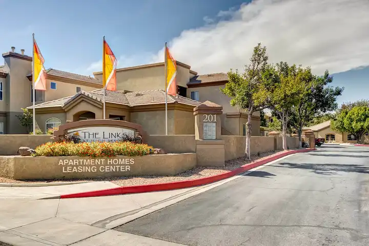 Links at High Resort - 201 Pinnacle Dr SE - Rio Rancho, NM | Rent.
