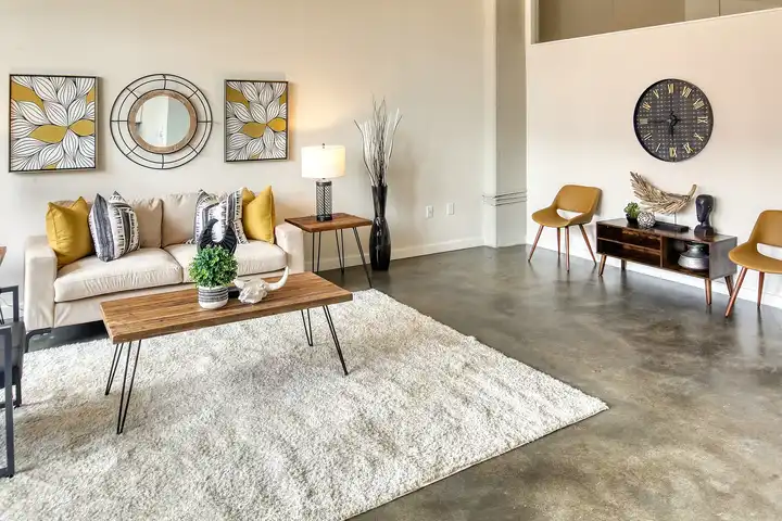 Model Tobacco Lofts - 1100 Richmond Hwy - Richmond, VA