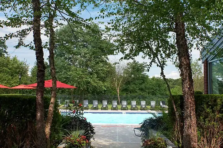 Devlin's Pointe - 2735 Westminster Cir - Allison Park, PA | Rent.