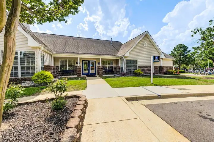 Chason Ridge Apartment Homes - 600 Scotia Ln - Fayetteville, NC | Rent.