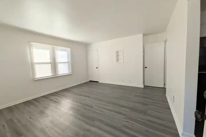 1001 Garfield Ave unit 1 - Rockford, IL | Rent.