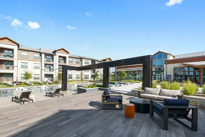 Windsor Lakeyard District - 2570 Lake Ridge Rd - The Colony, TX | Rent.