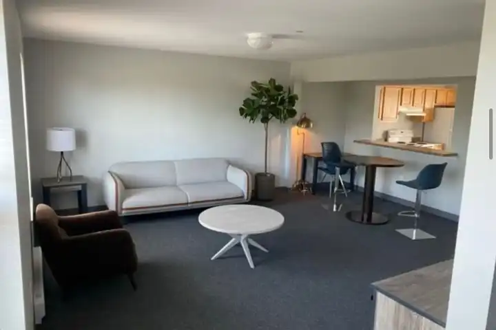 Pine Rock Student Living - 190 Pine Rock Ave - Hamden, CT | Rent.