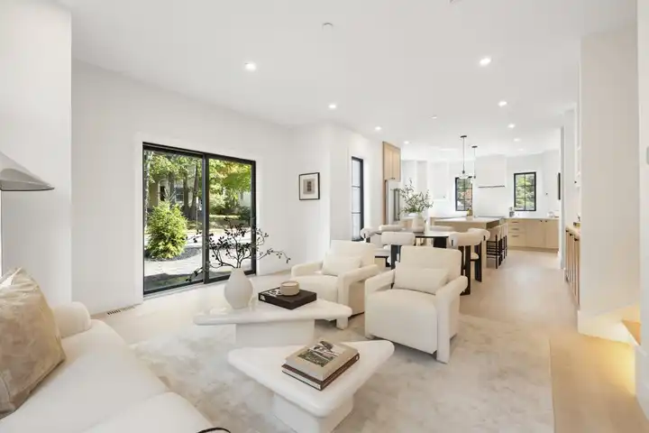 121 Hyde St unit 121 - Newton, MA | Rent.