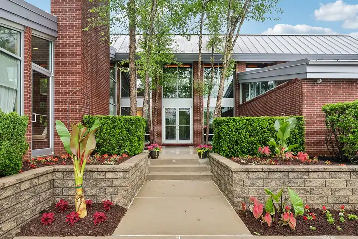 Devlin's Pointe - 2735 Westminster Cir - Allison Park, PA | Rent.