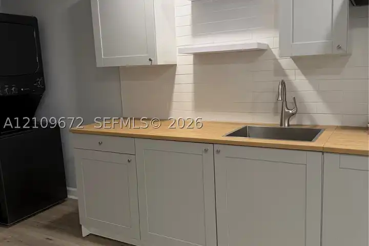 227 SW 26th Rd unit 0 - Miami, FL | Rent.