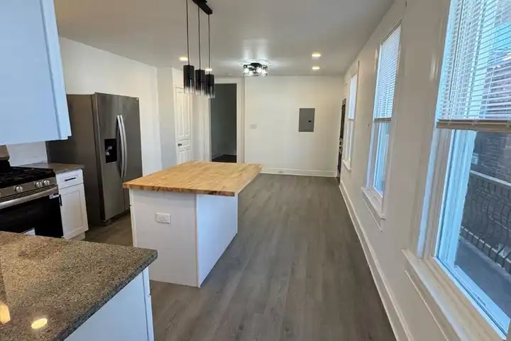 19 Carlisle Ave - 19 Carlisle Ave unit 2 - York, PA | Rent.