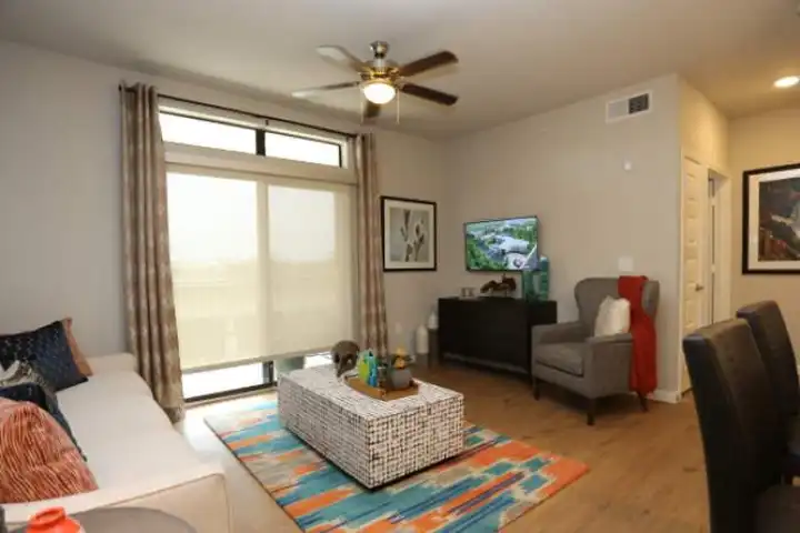 15535 Vance Jackson Rd - San Antonio, TX | Rent.